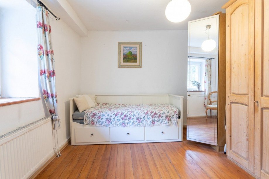 Zimmer Reihenmittelhaus Wut�schingen