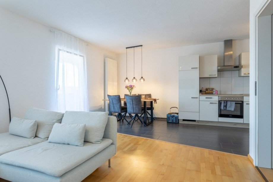 Wohnung 4 Wohnzimmer mit K�che Mehrfamilienhaus Hohentengen