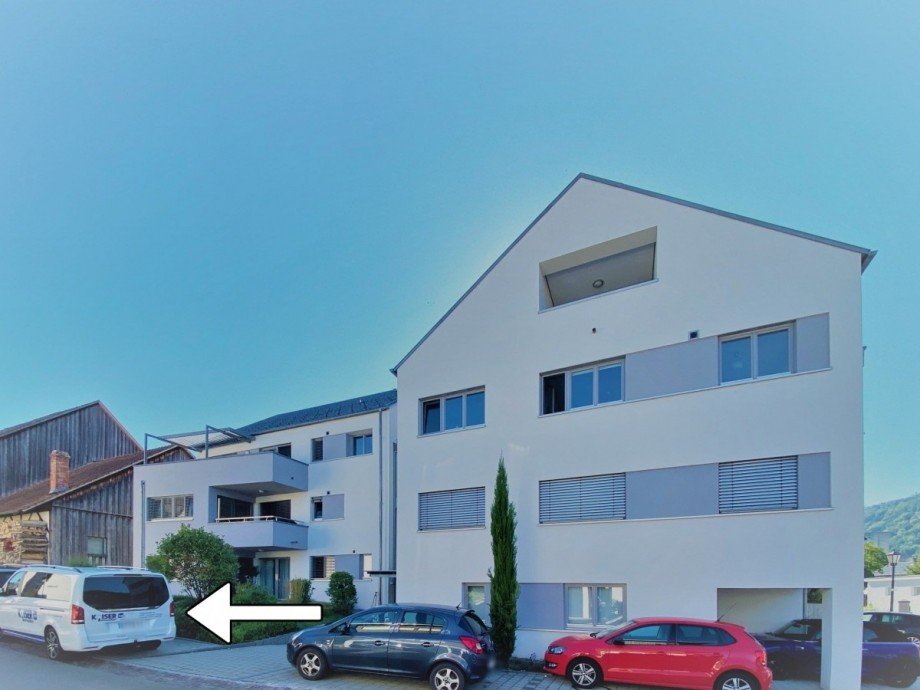 Stellplatz + Hausansicht Maisonettewohnung K�ssaberg