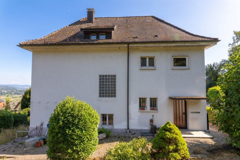 R�ckseite mit Eingang Einfamilienhaus Waldshut-Tiengen