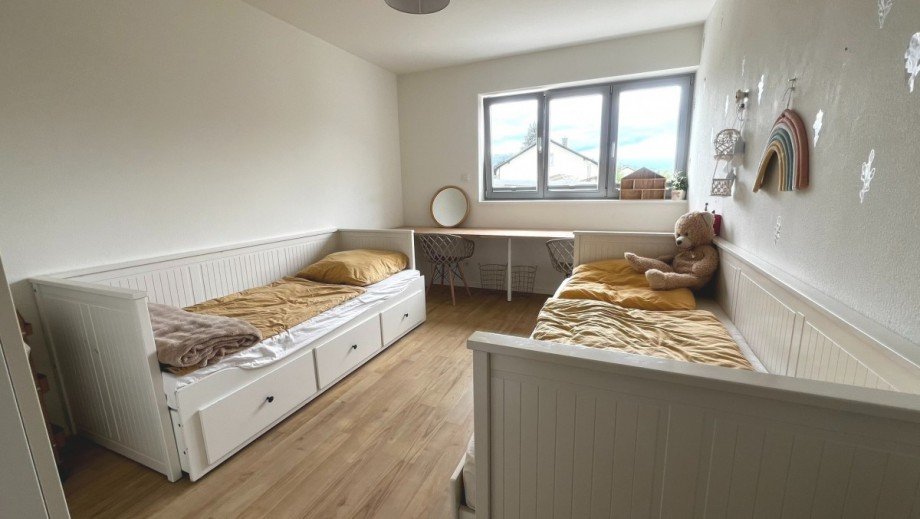 wohnliches Arbeits - oder Kinderzimmer Maisonettewohnung K�ssaberg