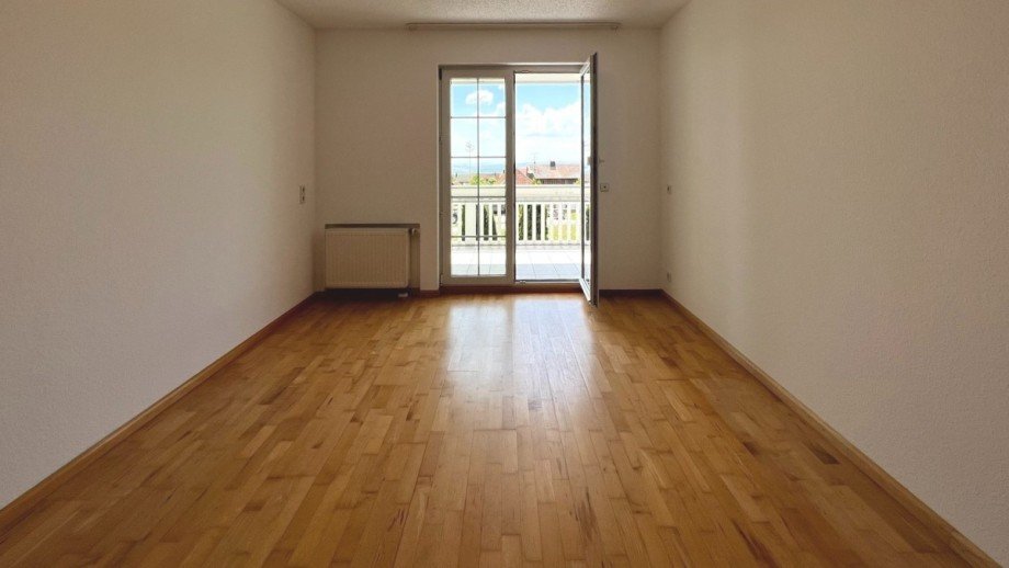 harmonisches Arbeitszimmer mit Balkonzugang Dachgeschosswohnung G�rwihl