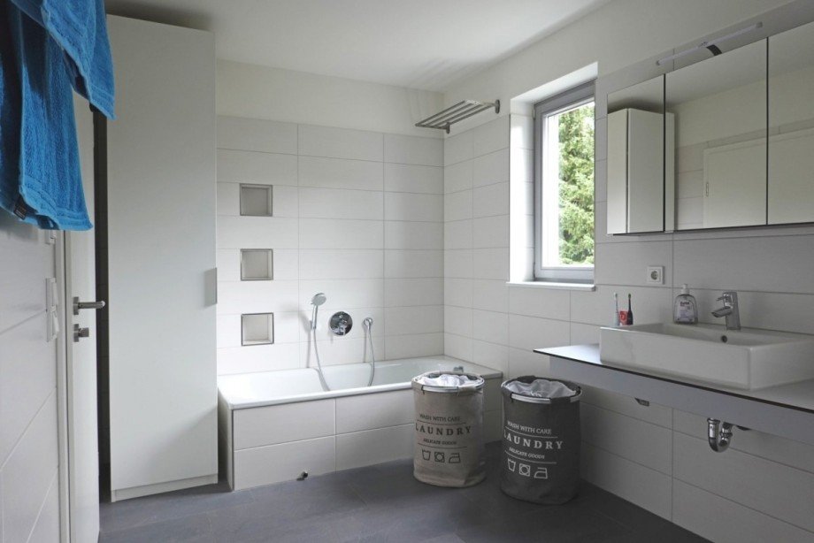 Tageslichtbad Etagenwohnung K�ssaberg