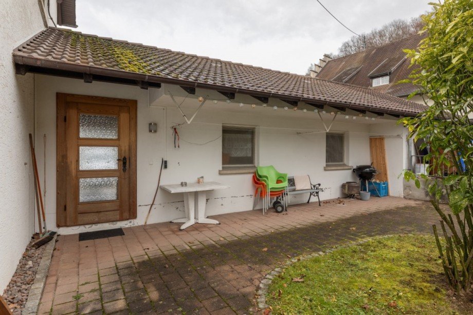 Freisitz Mehrfamilienhaus K�ssaberg