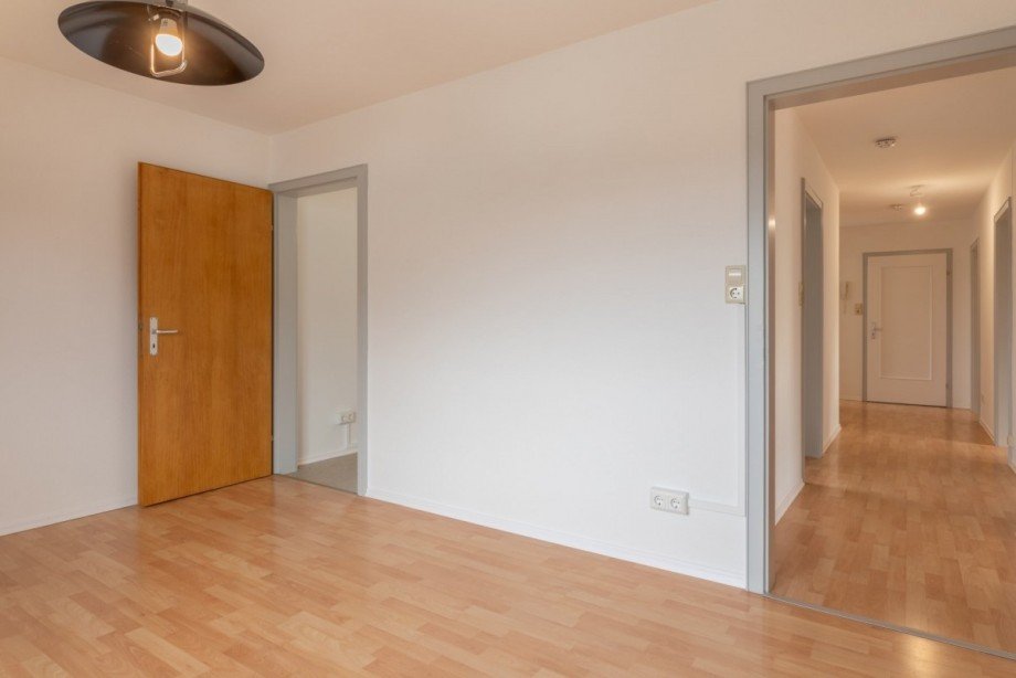 Zimmer OG Mehrfamilienhaus K�ssaberg