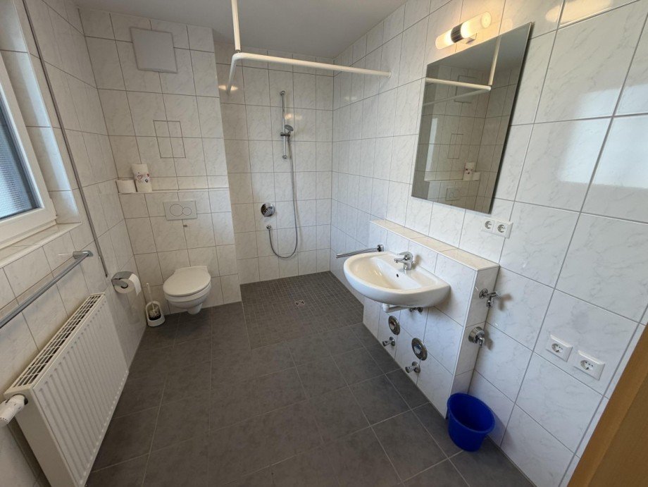Bad (mit Fenster) Etagenwohnung Waldshut-Tiengen