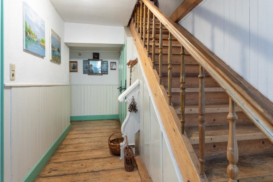 Flur Reihenmittelhaus Wut�schingen