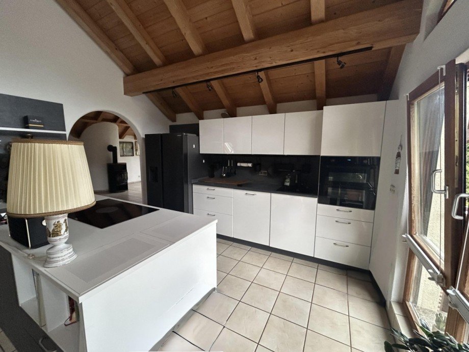 Neue hochwertige K�che Dachgeschosswohnung K�ssaberg