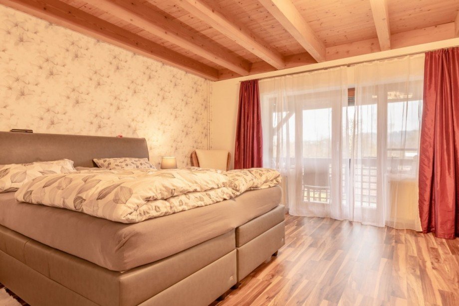 Elternschlafzimmer Reihenmittelhaus Dogern