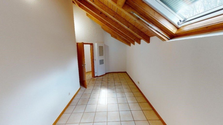 Kinderzimmer oder B�ro Dachgeschosswohnung K�ssaberg