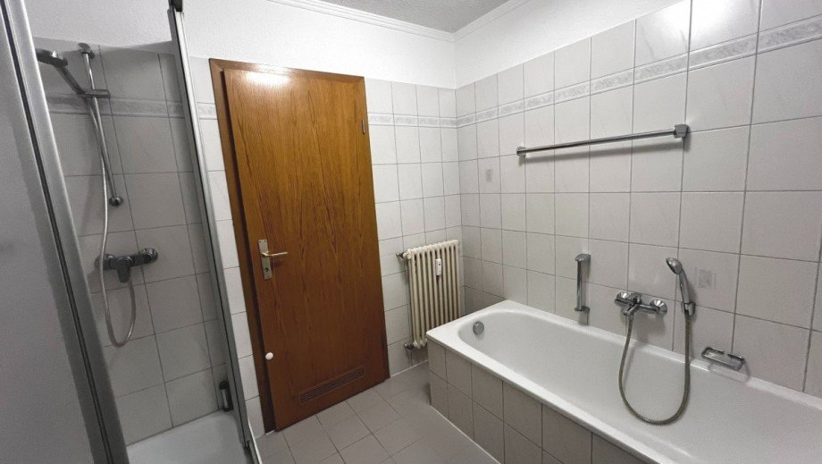 Badezimmer mit Waschmaschinenanschluss Etagenwohnung Waldshut-Tiengen