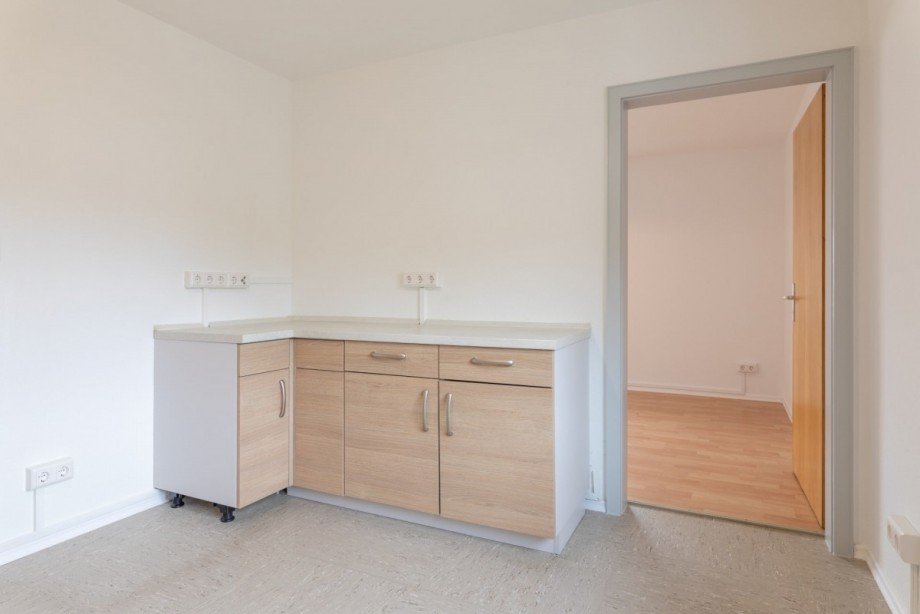 K�che mit Einbauk�che OG Mehrfamilienhaus K�ssaberg