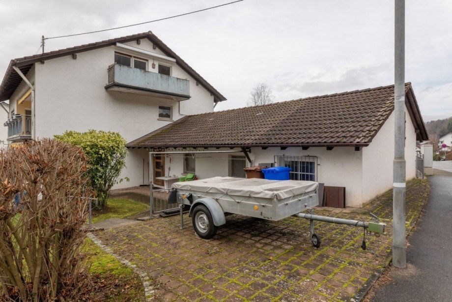 Au�enaufnahme Mehrfamilienhaus K�ssaberg