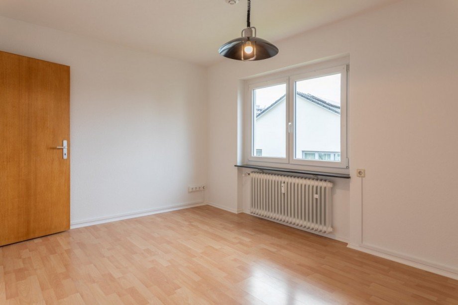 Zimmer OG Mehrfamilienhaus K�ssaberg