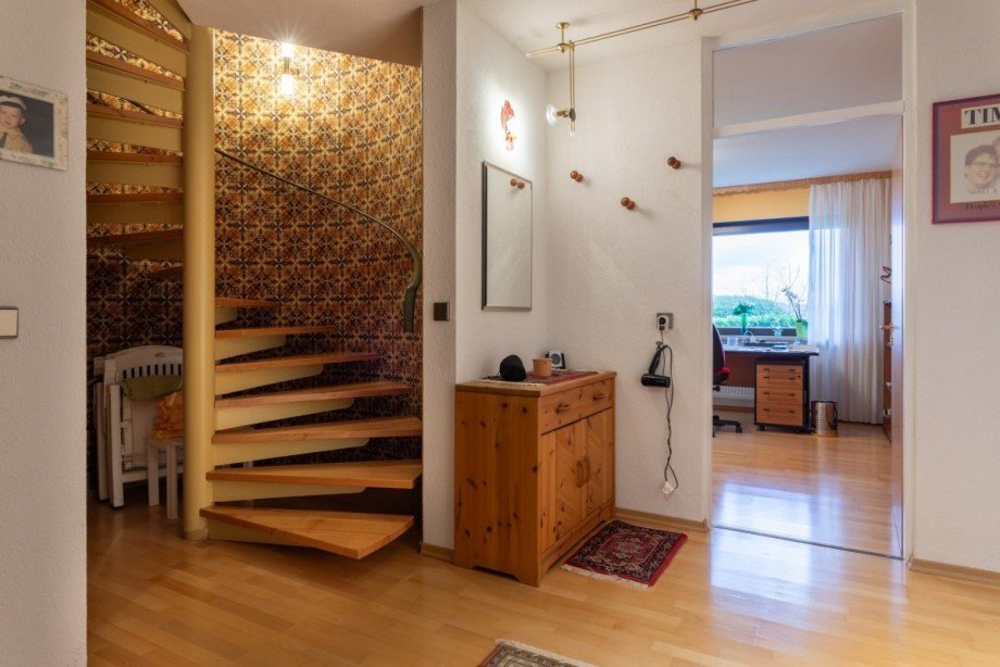 Treppenabgang Doppelhaush�lfte Waldshut-Tiengen