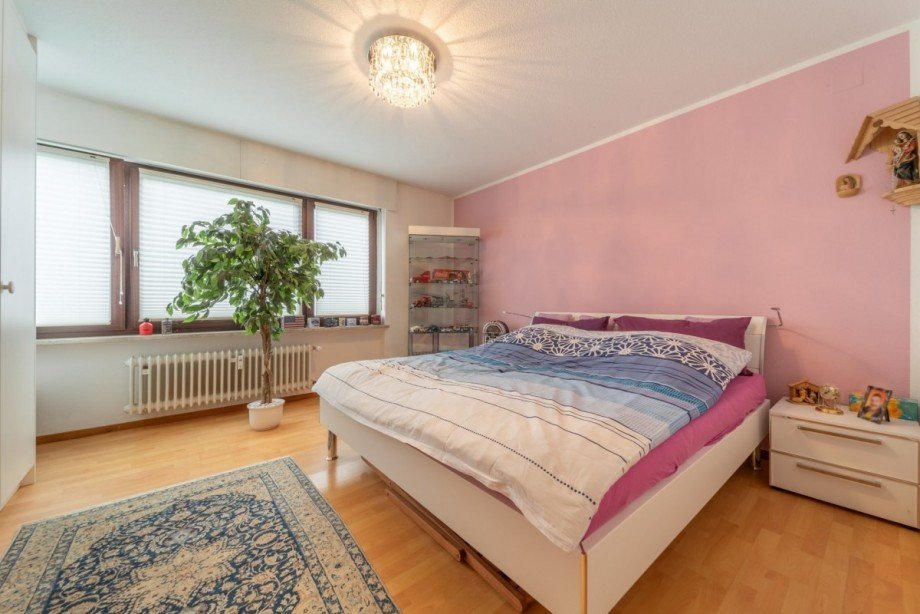 Schlafzimmer Etagenwohnung Wut�schingen